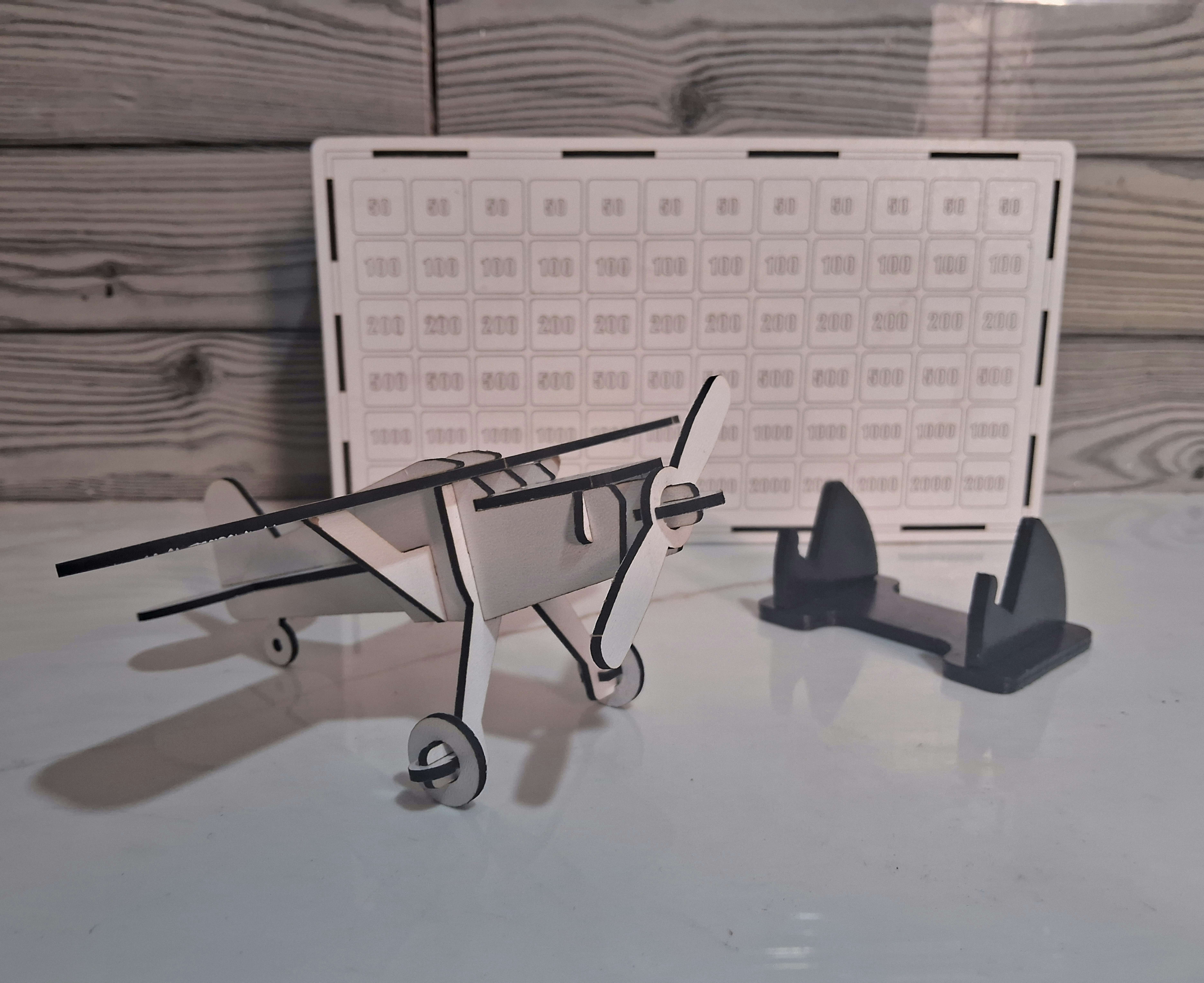 Tirelire + décoration d'avion + support de téléphone